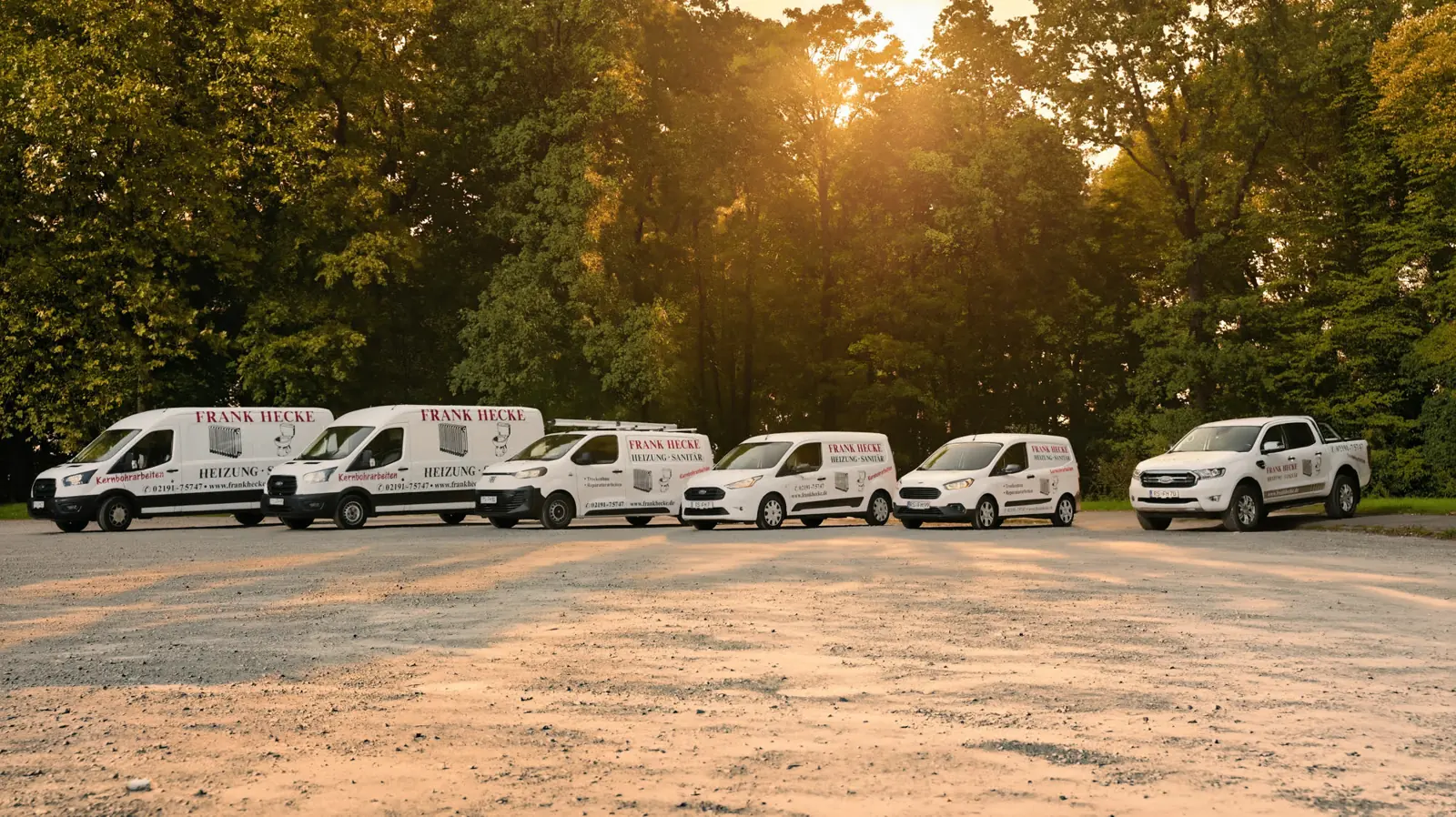 Fuhrpark von Frank Hecke Heizung · Sanitär im Abendlicht
